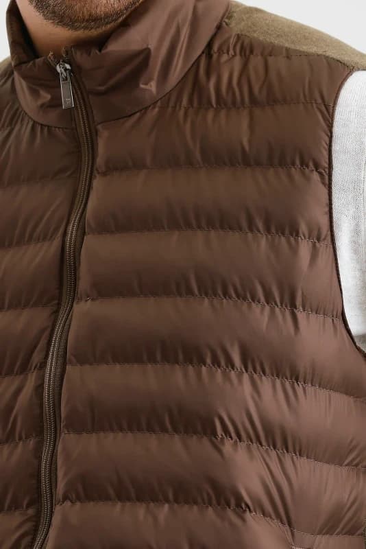Vests - #WL007 - Image 3 of 3