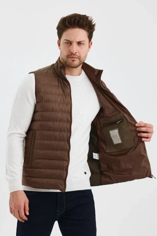 Vests - #WL007 - Image 2 of 3